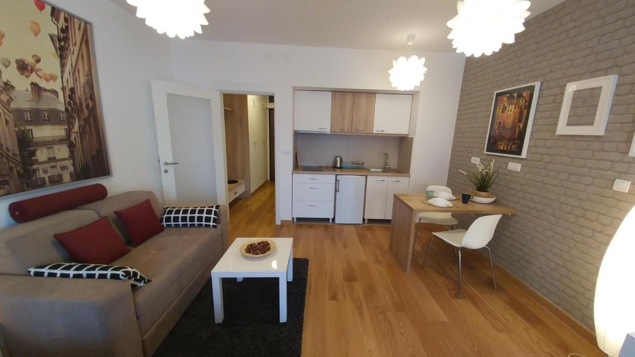 Apartments Delta A Blok - Savada 베오그라드 외부 사진